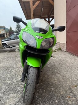 Kawasaki ZX6R Ninja - 3