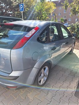 Predám Ford focus - 3
