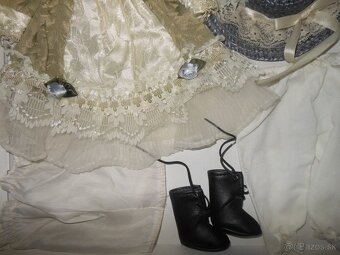 Starodávne šaty pre porcelánovú bábiku - 3