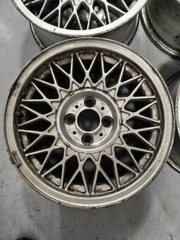 4x100 styling 5 r15 - 3