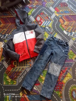 Prechodná bunda a rifľe 128 - 3