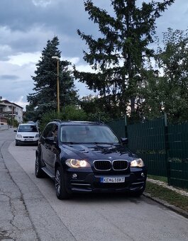 BMW X5 E70 - luxus, elegancia a štýl za pár drobných - 3
