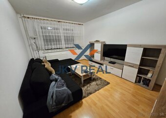 Na prenájom 2-izbový byt s balkónom – Šoltésovej ulica, Spiš - 3