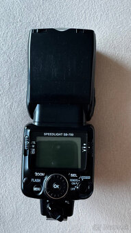 Nikon SB-700 - 3