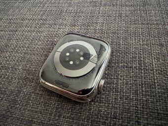 Apple Watch 6 Stainless Steel 44mm - 3
