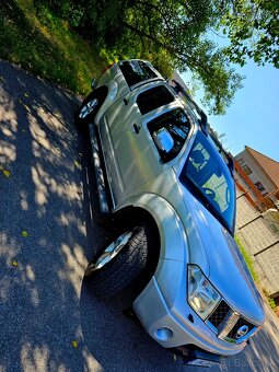 Nissan navara D40 2.5DCI - 3