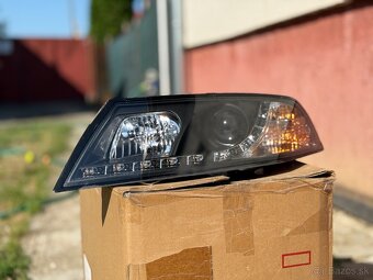 NOVÉ xenon svetlomety OCTAVIA 2 pred FL - 3