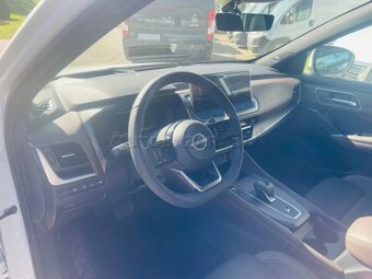 Nový Nissan Qashqai 1.3 DIG-T X-Tronic Tekna+BOSE Audio - 3