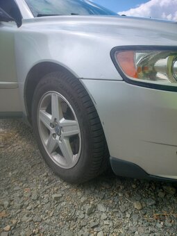 Predám Volvo V50 2.0tdi 100kw rok 2008 - 3