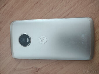 Motorola Moto G5 Plus Gold - 3