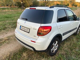 Suzuki SX4 pohon 4x4 rok 2012 - 3