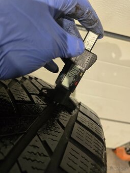 Zimné Pneu Continental 235/45 R18 - 3