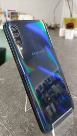 Samsung galaxy A50 ciernej farby 128gb verzia odblokovany - 3