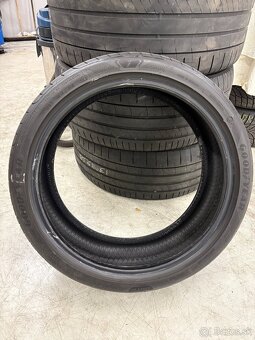 Predám letné penu goodyear 225/40R19 - 3