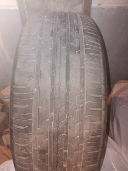 continental 215/55R17 - 3
