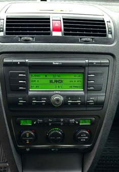 SKODA OCTAVIA II 1.9TDI 77KW ELEGANCE - 3