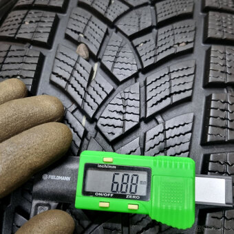 Zimné pneumatiky 235/55 R18 GOODYEAR - 3