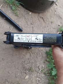 Opel Astra J zdvihák 13162852 - 3