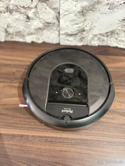 iRobot Roomba i7 - robotický vysávač - 3