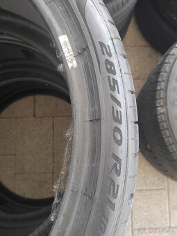 285 30r21 letne pneu. - 3
