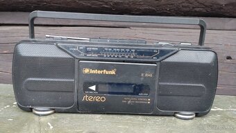 Retro radiá - 3