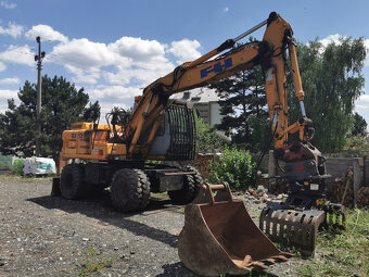 Prodám kolový nakladač HITACHI EX 135W - 3