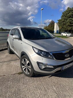 KIA Sportage 2.0 CRDi AWD - 3