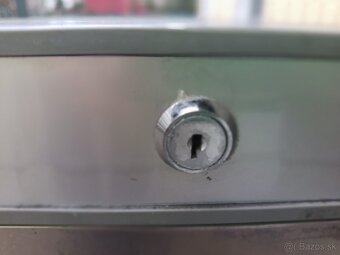 Mraznička gastro nerezová podpultova - 3