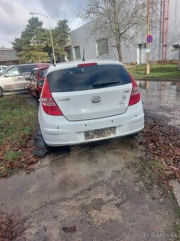 Rozpredám Hyundai i30 - 3