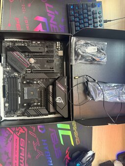 Asus rog strix B550f gaming wifi - 3