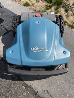 Robotická kosačka Wiper K do 2200m2 - 3