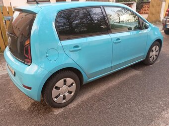 VW up - 3