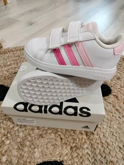 ADIDAS_Dievčenské tenisky_Ako nové_Ešte v záruke_Veľkosť 26 - 3