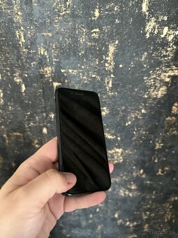 iphone SE 2020 128GB BLACK - 3