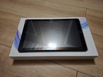Predam 10" tablet, uplne novy, raz zapnuty origo krabica - 3