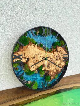 Machove hodiny s drevom a epoxidom 40cm priemer - 3