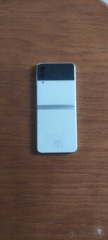 Samsung Galaxy Z Flip3 5G - 3
