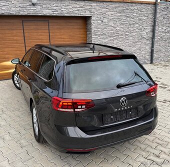 Volkswagen Passat Variant 2.0 TDI EVO Business - 3