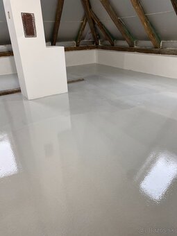 Pomocný Pracovník - 3