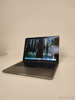 MacBook Pro 13" 2020 | i5 • 8GB • 256GB - 3