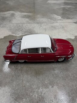 Tatra 603 deagostini - 3