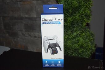 PlayStation 5 DualSense Charging Station - 3