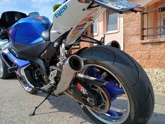 Suzuki GSXR 1000 K7 - 3