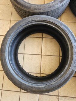 Predám Continetal Premiumcontact 6 235/40 r19 W XL - 3