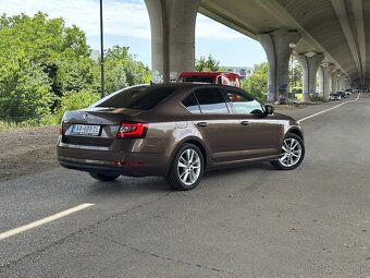Škoda Octavia 1.6 TDI 115k Style - 3