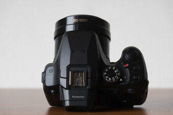 PANASONIC LUMIX DC-FZ82D - 3