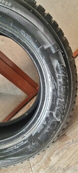Predám 2xzimné pneumatiky 175/65 r14 Hankook - 3