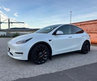 Tesla model Y, Performance , 59 000 km. - 3