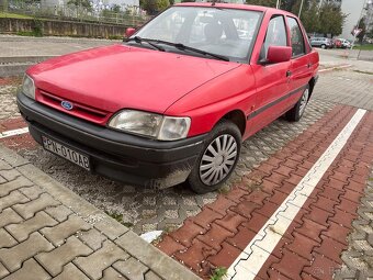 Predám starí veterán Ford  Escord cl - 3