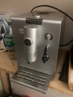 Kavovar a vstavana ruru - 3